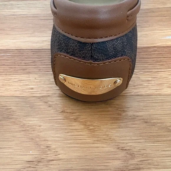 Michael Kors Crawford Brown Moccasins Women’s 6 NWOT - Picture 9 of 13